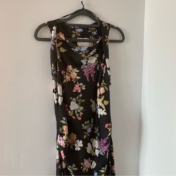 Zara Gathered Floral Print Midi Dress Event Wedding Guest Spring Size XL - Picture 15 of 16